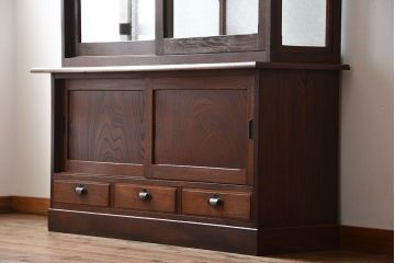 アンティーク家具　大正ロマン　背面ダイヤガラス!4面ガラスの収納棚付きアンティークガラスケース