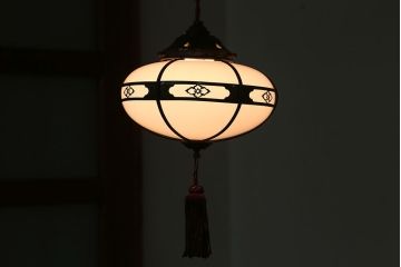 アンティーク　銅の装飾が素敵な雪洞(ぼんぼり)吊り下げ照明