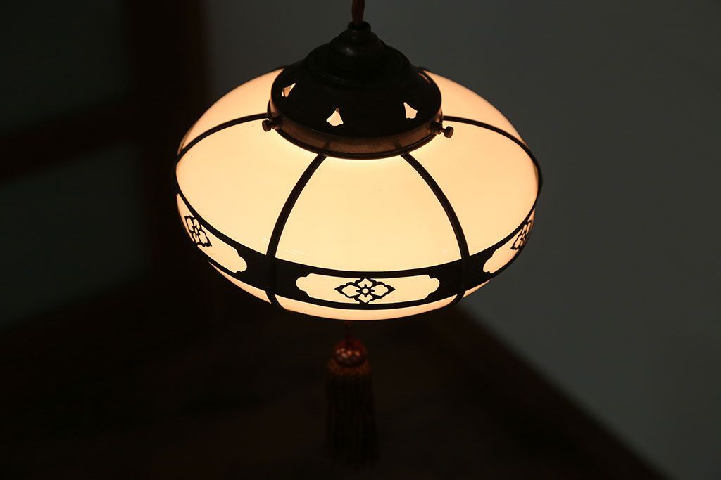 アンティーク　銅の装飾が素敵な雪洞(ぼんぼり)吊り下げ照明