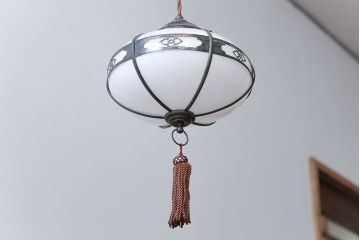 アンティーク　銅の装飾が素敵な雪洞(ぼんぼり)吊り下げ照明