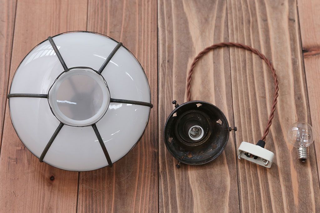 アンティーク　銅の装飾が素敵な雪洞(ぼんぼり)吊り下げ照明