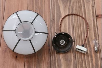 アンティーク　銅の装飾が素敵な雪洞(ぼんぼり)吊り下げ照明