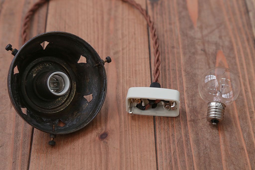 アンティーク　銅の装飾が素敵な雪洞(ぼんぼり)吊り下げ照明