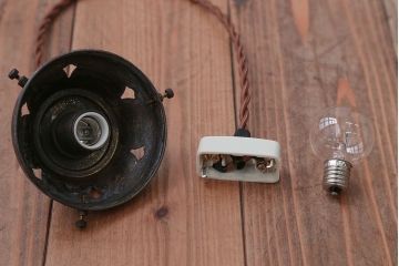 アンティーク　銅の装飾が素敵な雪洞(ぼんぼり)吊り下げ照明