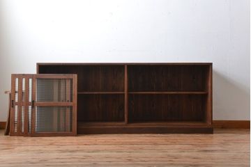 レトロ家具　昭和レトロ　モールガラス入り!4枚引き戸のアンティーク収納棚