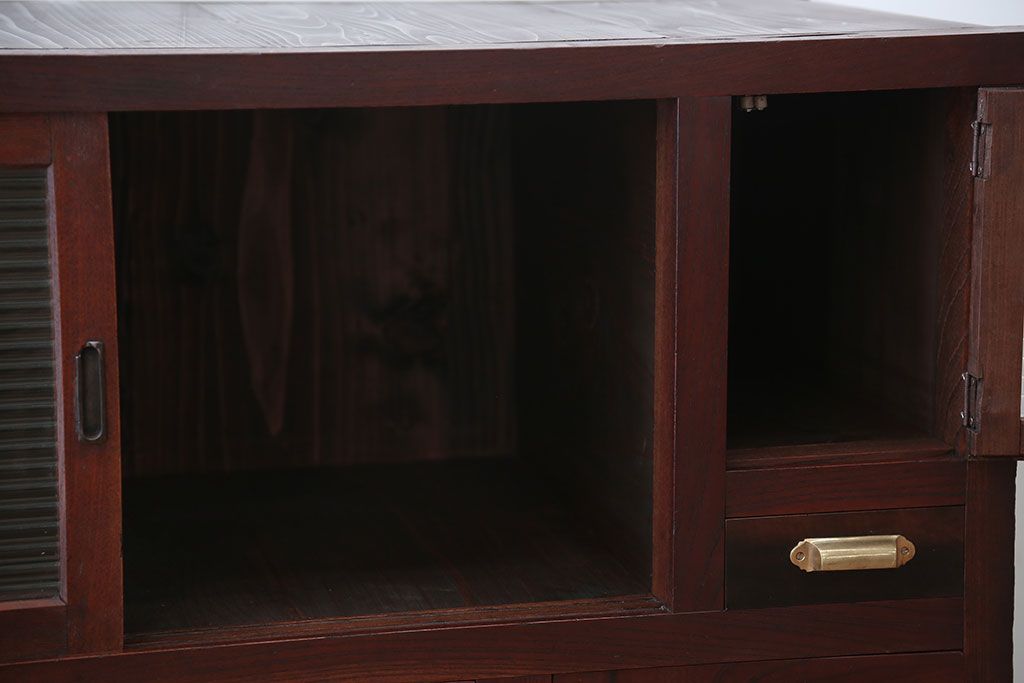 アンティーク家具　古民具・骨董　モールガラス入り!前面欅材の和製アンティーク収納棚