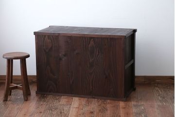 アンティーク家具　古民具・骨董　モールガラス入り!前面欅材の和製アンティーク収納棚