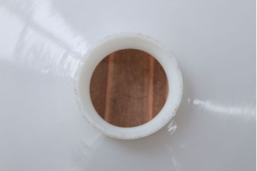 昭和レトロ　シンプルな白いガラスの平笠天井照明2個セット