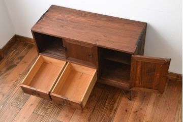 アンティーク家具　アンティーク　古い木製の和風な鉄脚ローボード