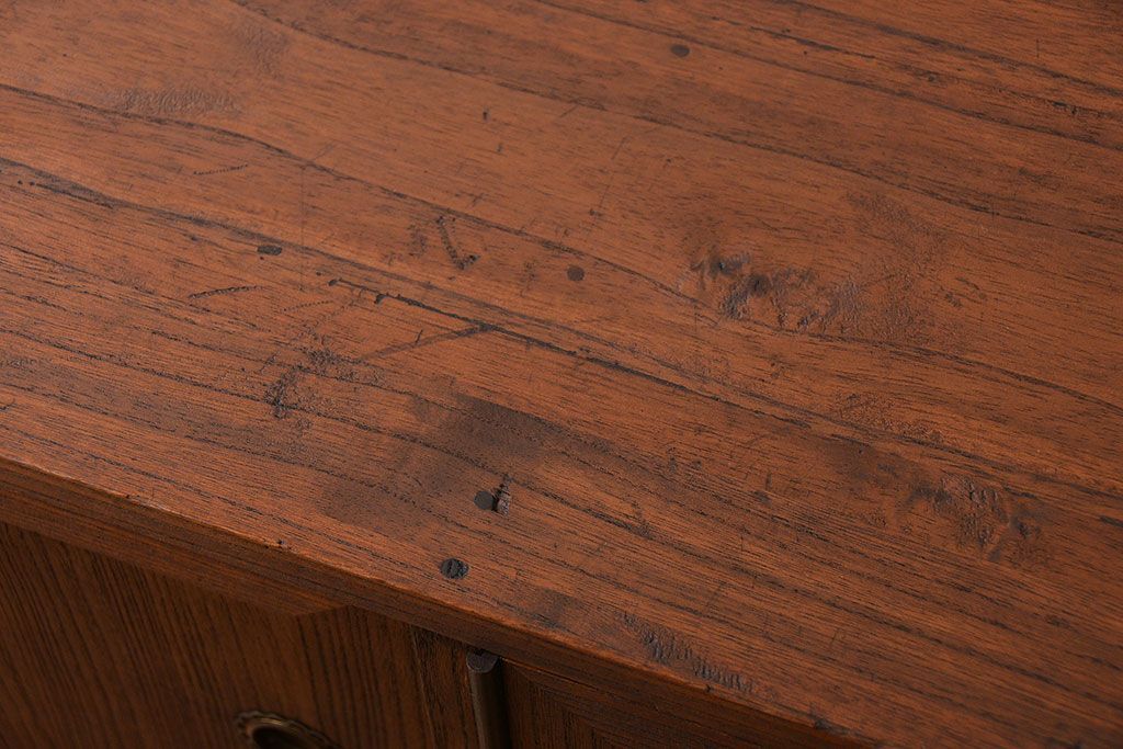 アンティーク家具　アンティーク　古い木製の和風な鉄脚ローボード