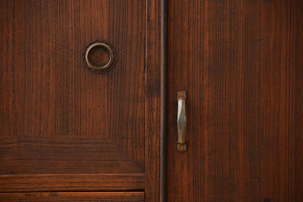 アンティーク家具　アンティーク　古い木製の和風な鉄脚ローボード