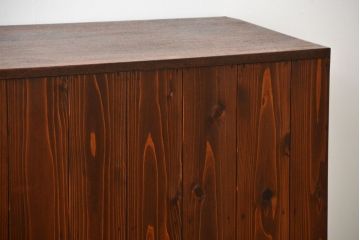 アンティーク家具　アンティーク　モールガラス入り!古い木製の脚付き引き戸収納棚