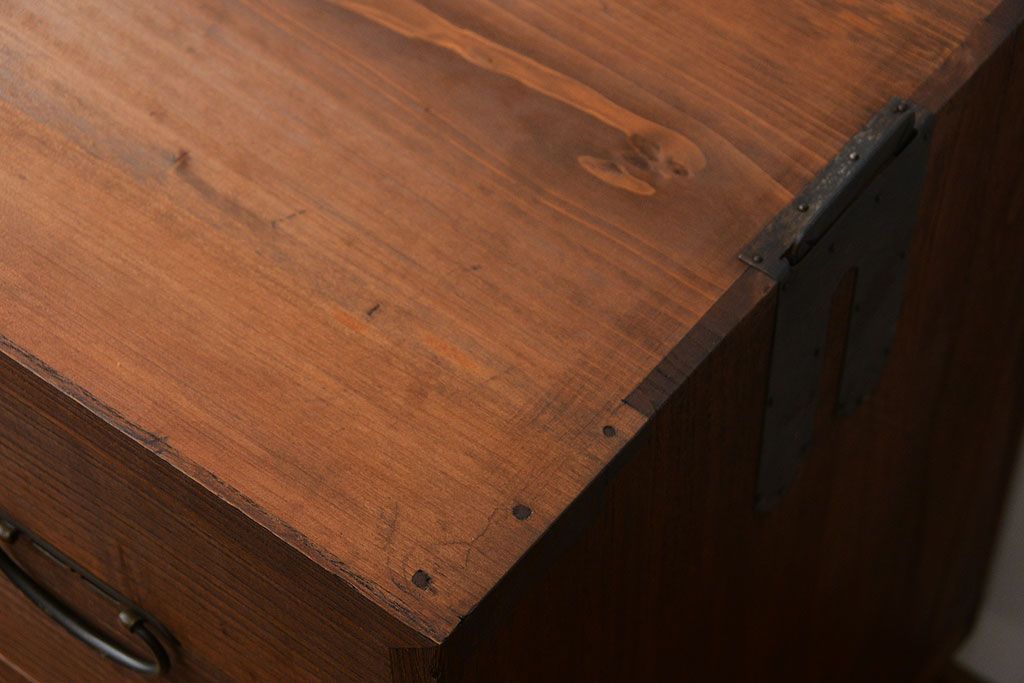アンティーク家具　アンティーク　古い木製の和風な鉄脚ローボード(2)