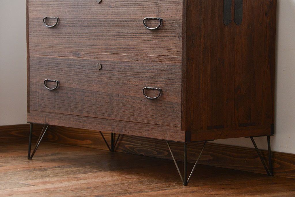 アンティーク家具　アンティーク　古い木製の和風な鉄脚ローボード(2)