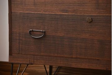 アンティーク家具　アンティーク　古い木製の和風な鉄脚ローボード(2)