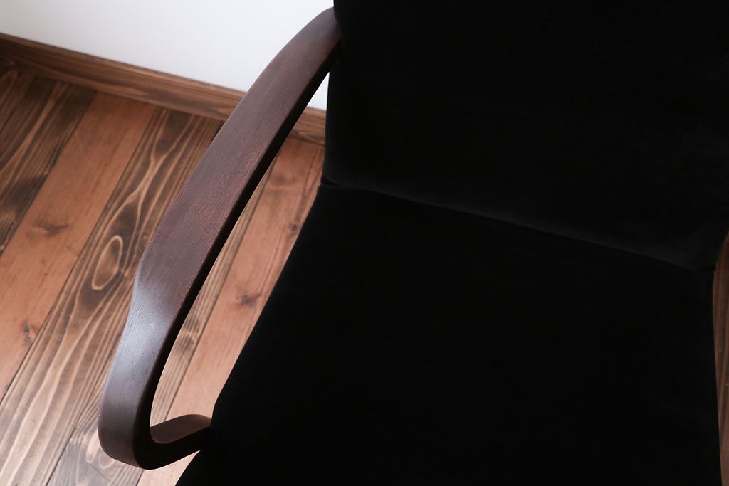 アンティーク家具　アンティーク　シンプルでシックな1人掛け曲げ木アームソファ(1)