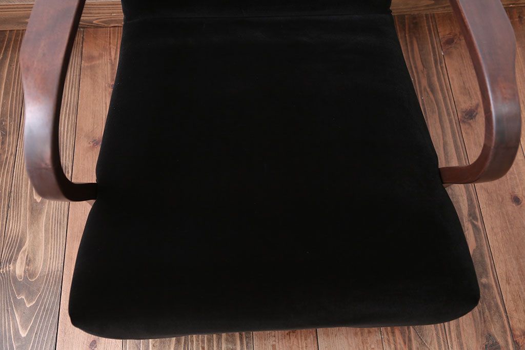 アンティーク家具　アンティーク　シンプルでシックな1人掛け曲げ木アームソファ(2)