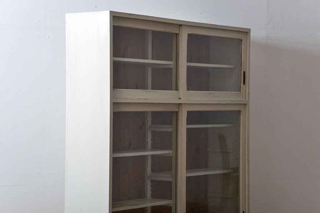 アンティーク家具　アンティークペイント　気泡ガラス入り!薄型収納棚