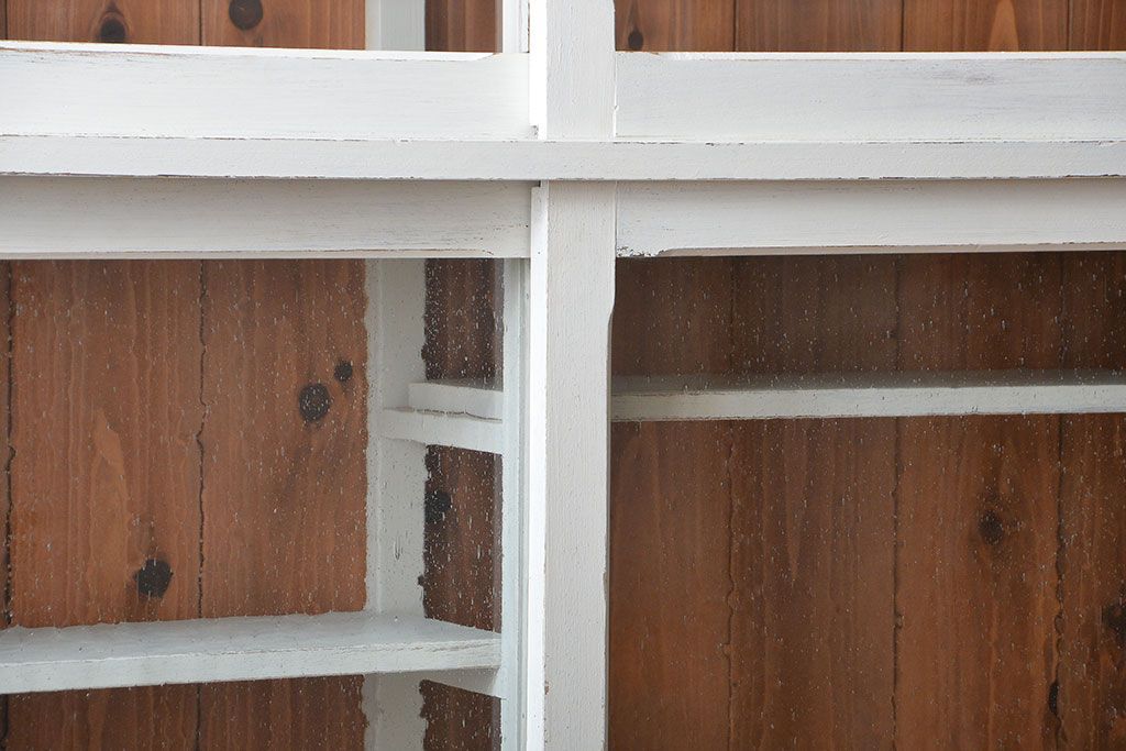 アンティーク家具　アンティークペイント　気泡ガラス入り!薄型収納棚