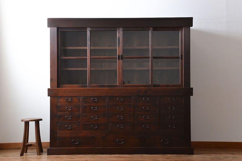 アンティーク家具　古民具・骨董　高級!4枚引き戸の重ね収納棚(水屋箪笥)