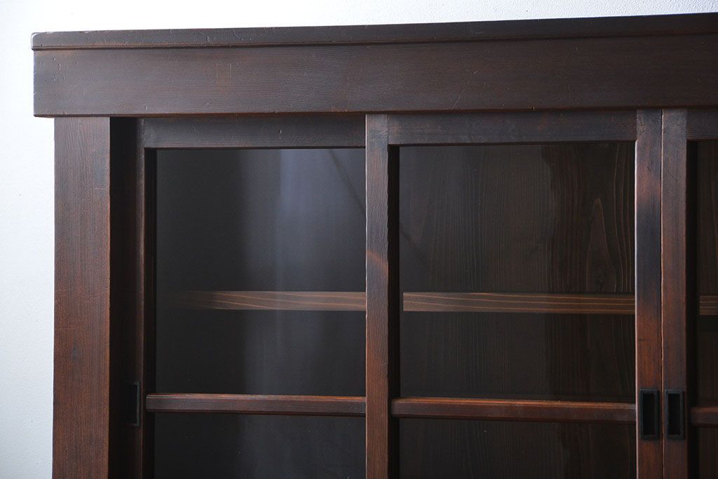 アンティーク家具　古民具・骨董　高級!4枚引き戸の重ね収納棚(水屋箪笥)