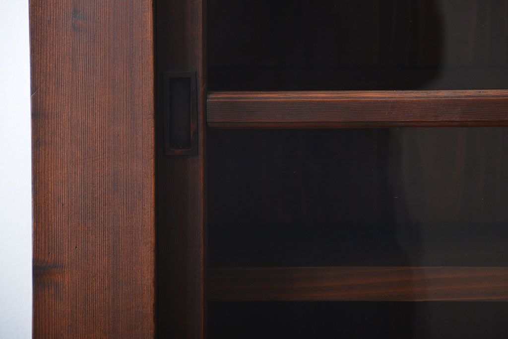 アンティーク家具　古民具・骨董　高級!4枚引き戸の重ね収納棚(水屋箪笥)