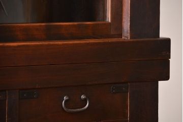 アンティーク家具　古民具・骨董　高級!4枚引き戸の重ね収納棚(水屋箪笥)