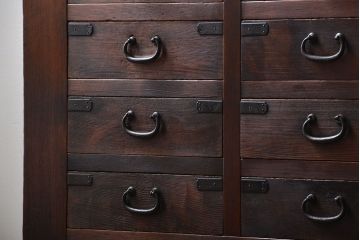 アンティーク家具　古民具・骨董　高級!4枚引き戸の重ね収納棚(水屋箪笥)