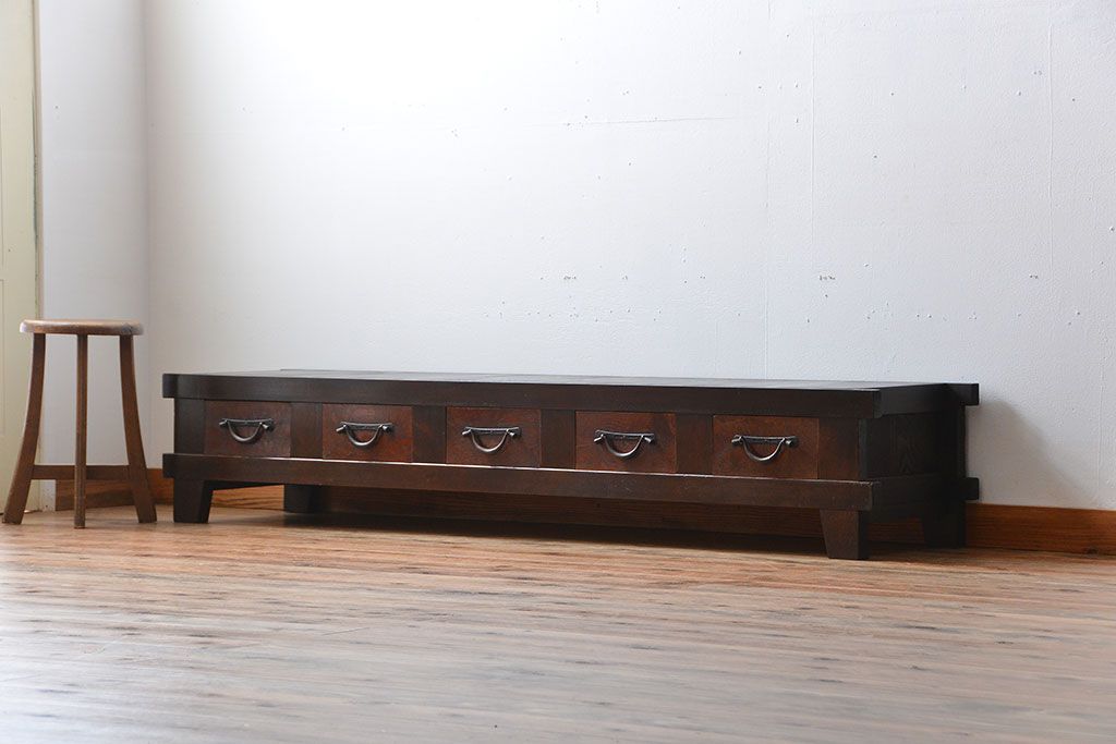 アンティーク家具　古民具・骨董　脚付き!時代箪笥テレビボード(水屋箪笥、ローボード、テレビ台、キャビネット、収納棚)(1)