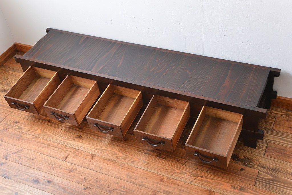 アンティーク家具　古民具・骨董　脚付き!時代箪笥テレビボード(水屋箪笥、ローボード、テレビ台、キャビネット、収納棚)(1)