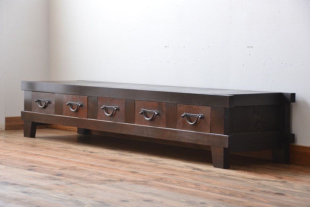 アンティーク家具　古民具・骨董　脚付き!時代箪笥テレビボード(水屋箪笥、ローボード、テレビ台、キャビネット、収納棚)(1)