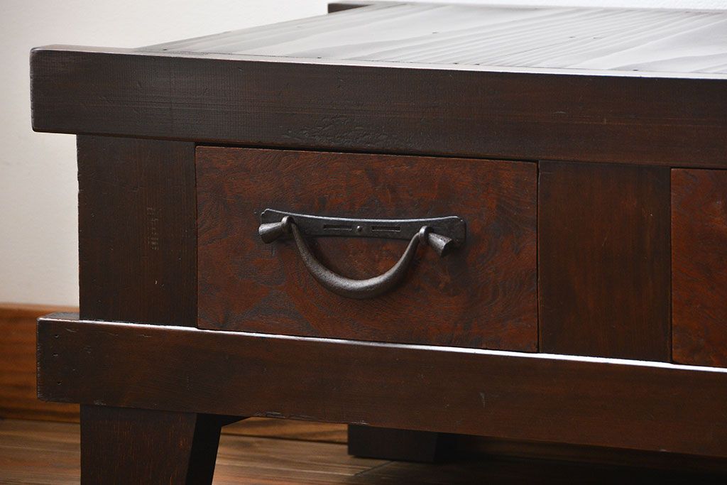 アンティーク家具　古民具・骨董　脚付き!時代箪笥テレビボード(水屋箪笥、ローボード、テレビ台、キャビネット、収納棚)(1)