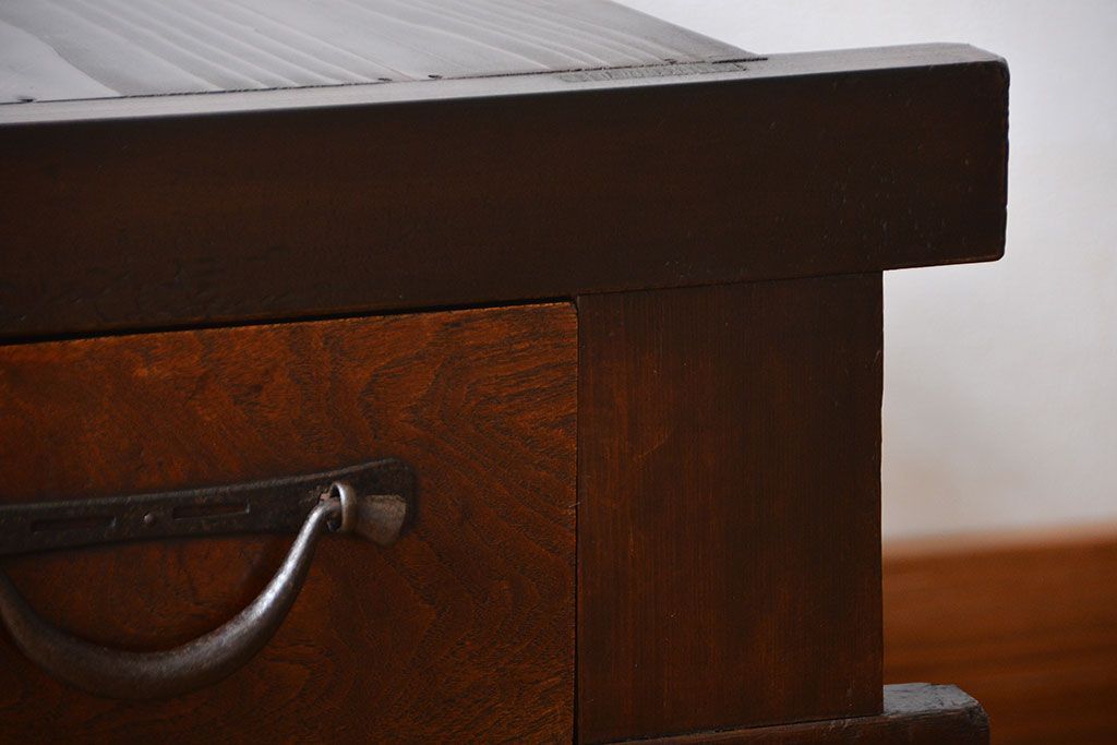 アンティーク家具　古民具・骨董　脚付き!時代箪笥テレビボード(水屋箪笥、ローボード、テレビ台、キャビネット、収納棚)(1)