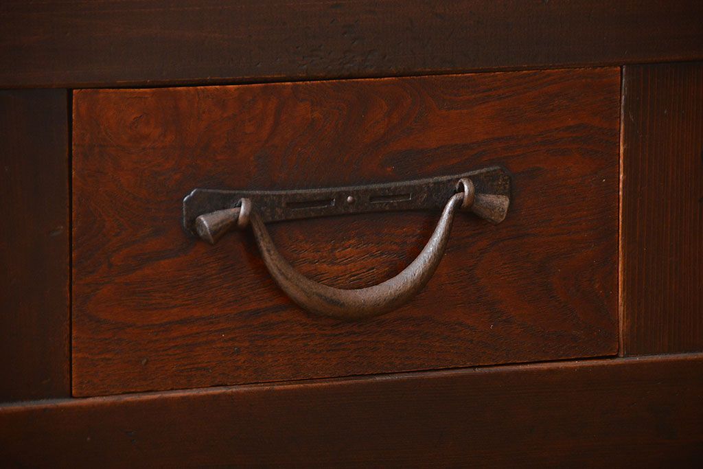 アンティーク家具　古民具・骨董　脚付き!時代箪笥テレビボード(水屋箪笥、ローボード、テレビ台、キャビネット、収納棚)(1)