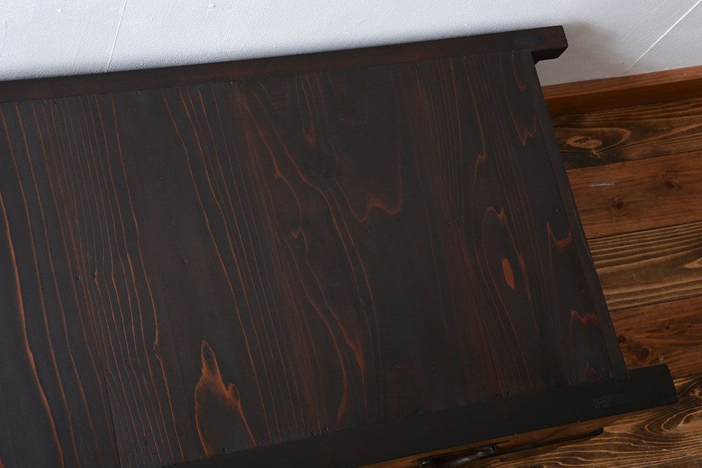 アンティーク家具　古民具・骨董　脚付き!時代箪笥テレビボード(水屋箪笥、ローボード、テレビ台、キャビネット、収納棚)(2)