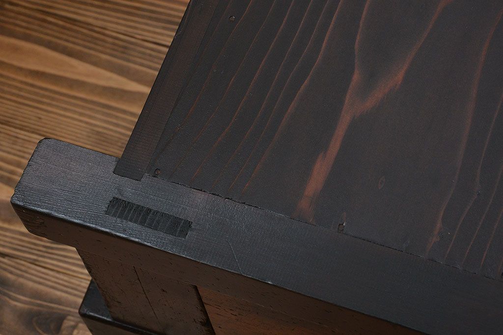 アンティーク家具　古民具・骨董　脚付き!時代箪笥テレビボード(水屋箪笥、ローボード、テレビ台、キャビネット、収納棚)(2)