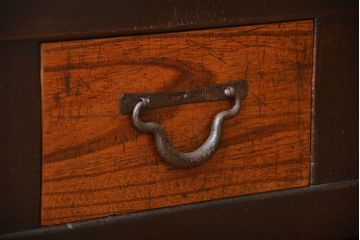 アンティーク家具　古民具・骨董　脚付き!時代箪笥テレビボード(水屋箪笥、ローボード、テレビ台、キャビネット、収納棚)(2)