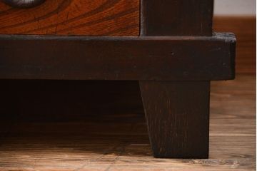 アンティーク家具　古民具・骨董　脚付き!時代箪笥テレビボード(水屋箪笥、ローボード、テレビ台、キャビネット、収納棚)(2)