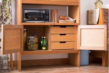 ヴィンテージ家具　1960年代　ビンテージ品　北欧風デザインのカップボード(食器棚)