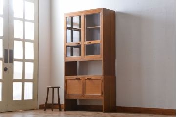 ヴィンテージ家具　1960年代　ビンテージ品　北欧風デザインのカップボード(食器棚)