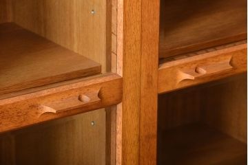 ヴィンテージ家具　1960年代　ビンテージ品　北欧風デザインのカップボード(食器棚)