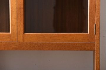 ヴィンテージ家具　1960年代　ビンテージ品　北欧風デザインのカップボード(食器棚)