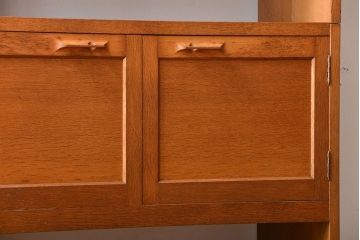 ヴィンテージ家具　1960年代　ビンテージ品　北欧風デザインのカップボード(食器棚)