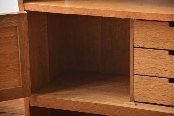 ヴィンテージ家具　1960年代　ビンテージ品　北欧風デザインのカップボード(食器棚)