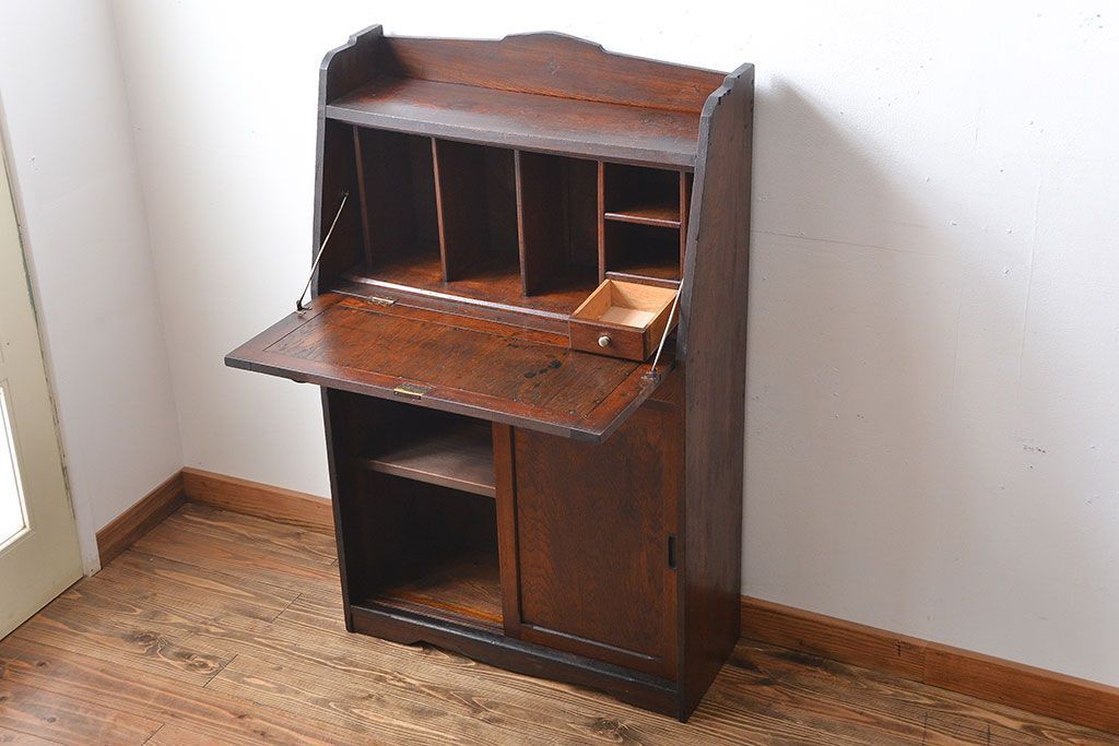 アンティーク家具　和製アンティーク　古い木製のライティングビューロー