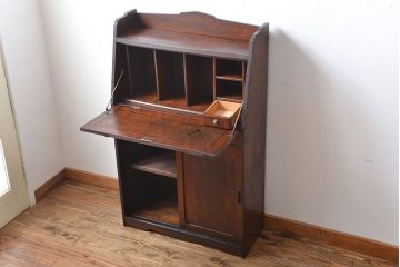 アンティーク家具　和製アンティーク　古い木製のライティングビューロー