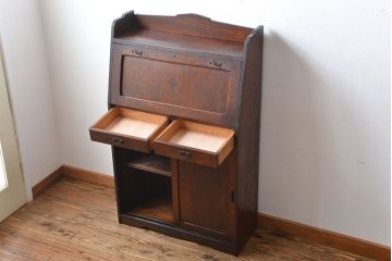 アンティーク家具　和製アンティーク　古い木製のライティングビューロー