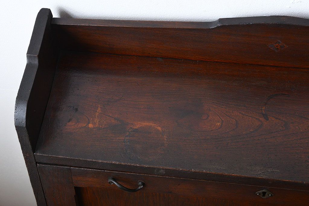 アンティーク家具　和製アンティーク　古い木製のライティングビューロー