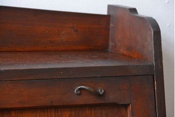 アンティーク家具　和製アンティーク　古い木製のライティングビューロー