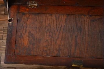 アンティーク家具　和製アンティーク　古い木製のライティングビューロー